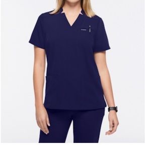 NWOT JAANU Women’s 3 Pocket Scrub Top Navy